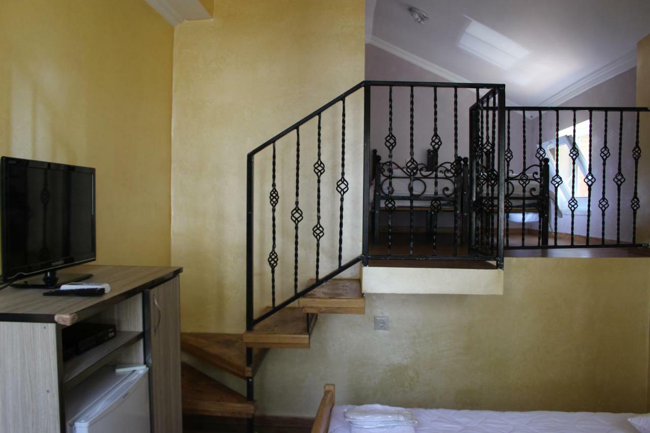Hotel Evrazia Ureki Esterno foto